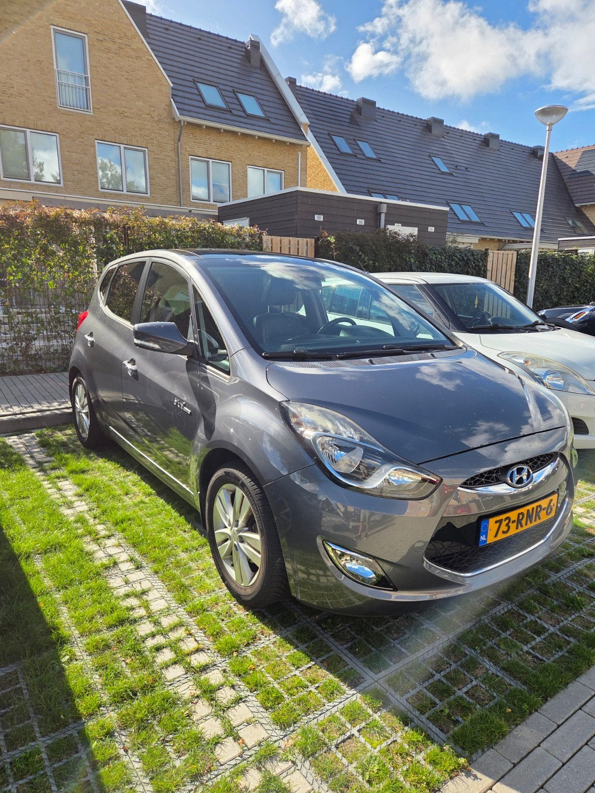 Hyundai iX20 i-Catcher 1.6 Cvvt 2011 Grijs, Auto's, Voorwielaandrijving, Euro 5, 125 pk, 4 cilinders