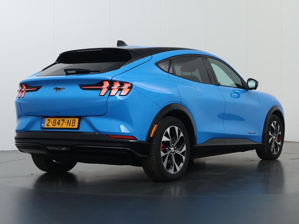 Ford Mustang Mach-E Extended Premium RWD 98 kWh | Navigatie, Auto's, Gebruikt, Zwart, Blauw, 600 km