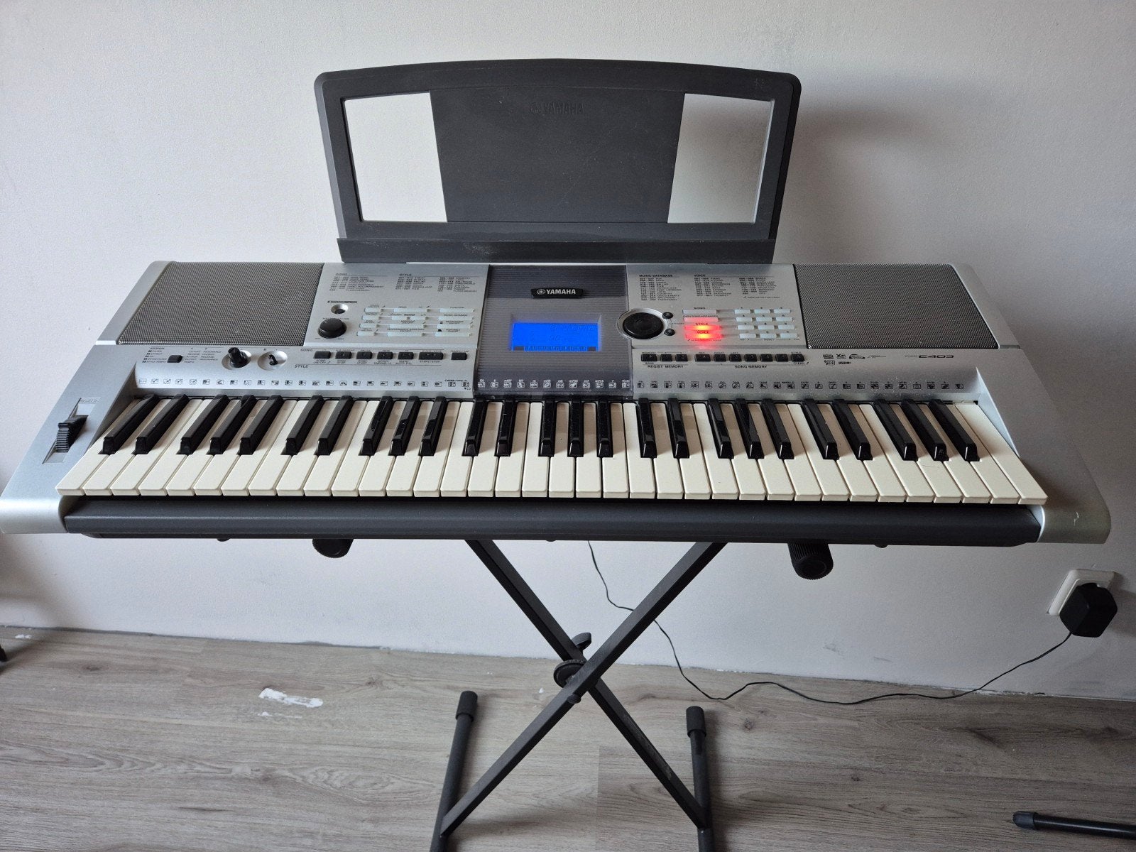 Yamaha PSR-E403 Keyboard met standaard, Ophalen, Yamaha, Midi-aansluiting, 61 toetsen