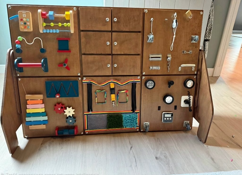 Groot houten activiteitenbord / busy board, Ophalen, Gebruikt, Ontdekken