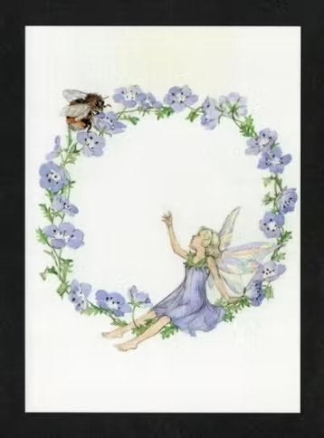 Elfje Hommel Bloemenkrans by Molly Brett., Verzamelen, Ansichtkaarten | Themakaarten, Ophalen of Verzenden, 1980 tot heden, Ongelopen
