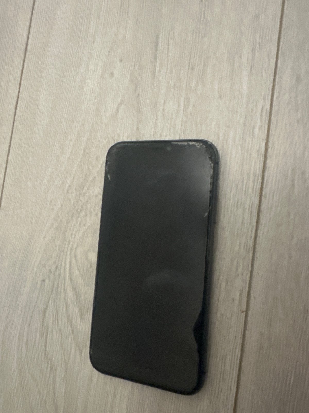 iPhone 11 Zwart 64GB - Gebruikt met lichte schade, Telecommunicatie, Mobiele telefoons | Apple iPhone, Ophalen, Gebruikt, Zwart