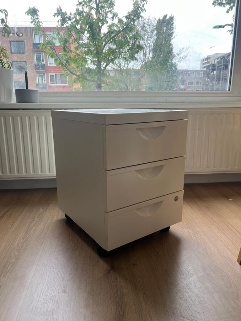 Ikea ladenkast., Ophalen, Zo goed als nieuw, 25 tot 50 cm, Minder dan 100 cm