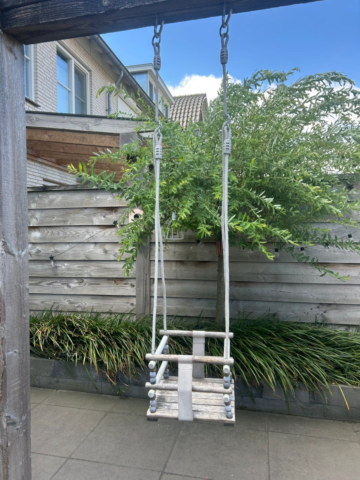 Houten schommel kleintjes, Ophalen, Zo goed als nieuw, Schommel