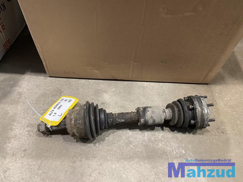 ALFA ROMEO 156 1.8 Aandrijfas links 1997-2005, Gebruikt, Dpofca@stellantis.com, Stellantis Europe S.p.A., Ophalen of Verzenden