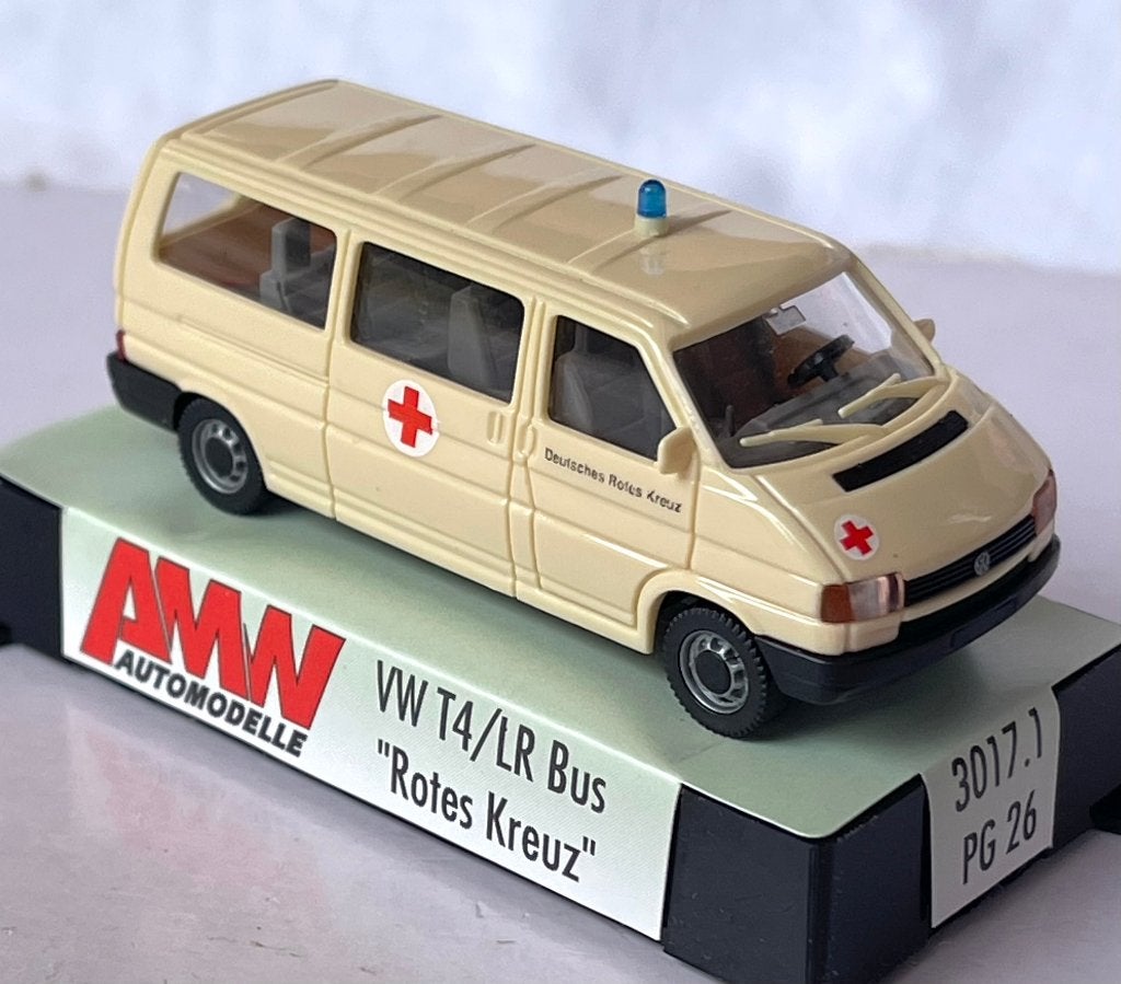 AMW 3017.1: VW T4 LR Bus "Rotes Kreuz", Ophalen of Verzenden, Zo goed als nieuw, Auto, Overige merken