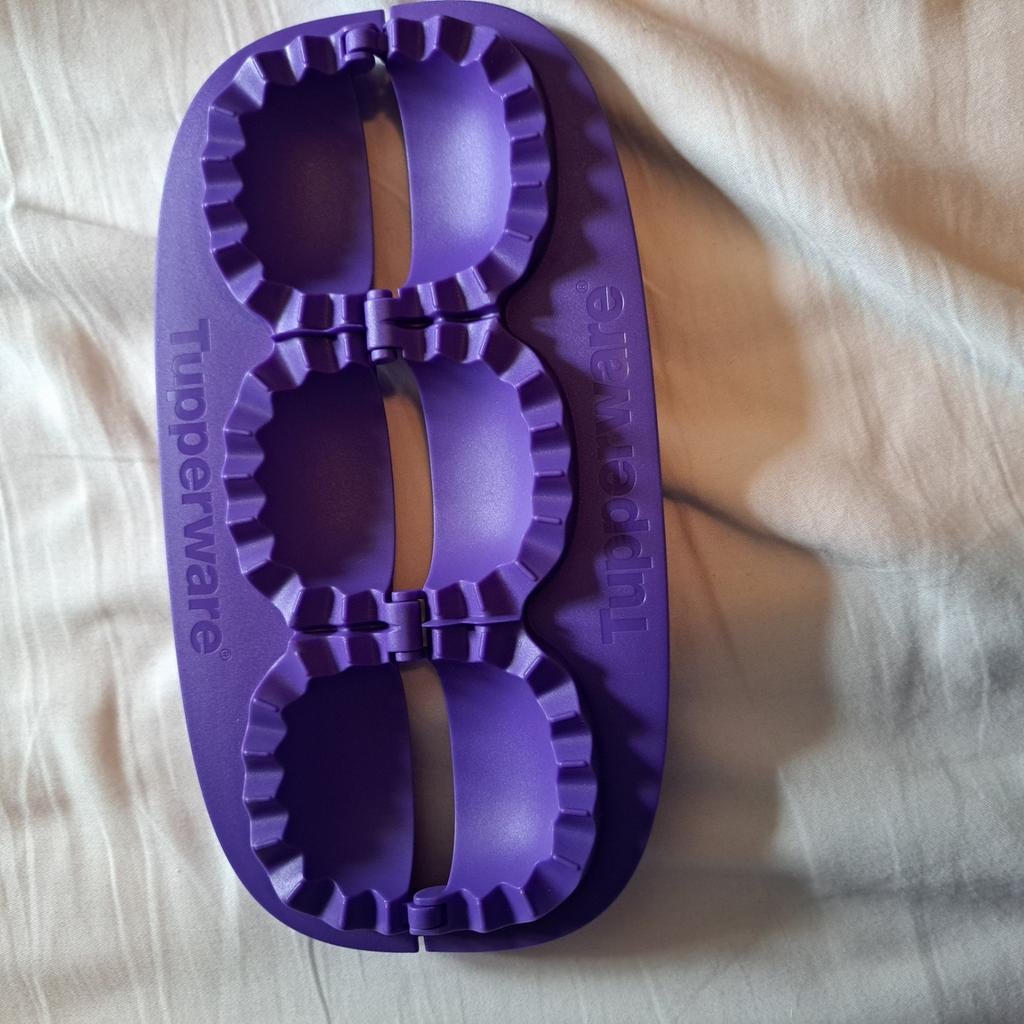 Tupperware Ravioli Maker - Paars, Ophalen of Verzenden, Gebruikt, Paars, Overige typen