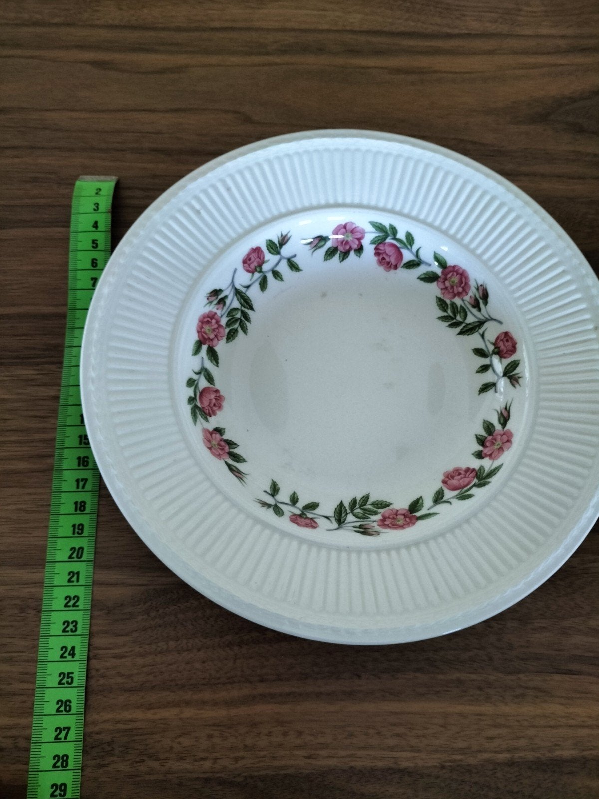Royaal Wedgewood Rosalind bord 25 cm., Ophalen