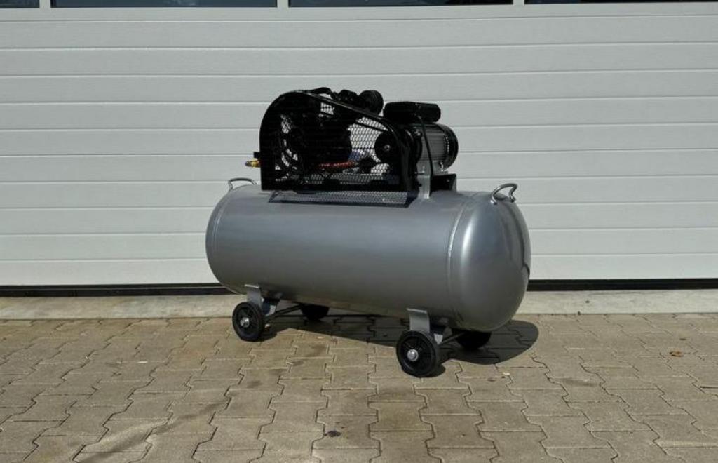 Metallo Compressor 200L! Nieuw! Voorraad! Garantie!, Doe-het-zelf en Verbouw, Compressors, 100 liter of meer, Ophalen, Nieuw