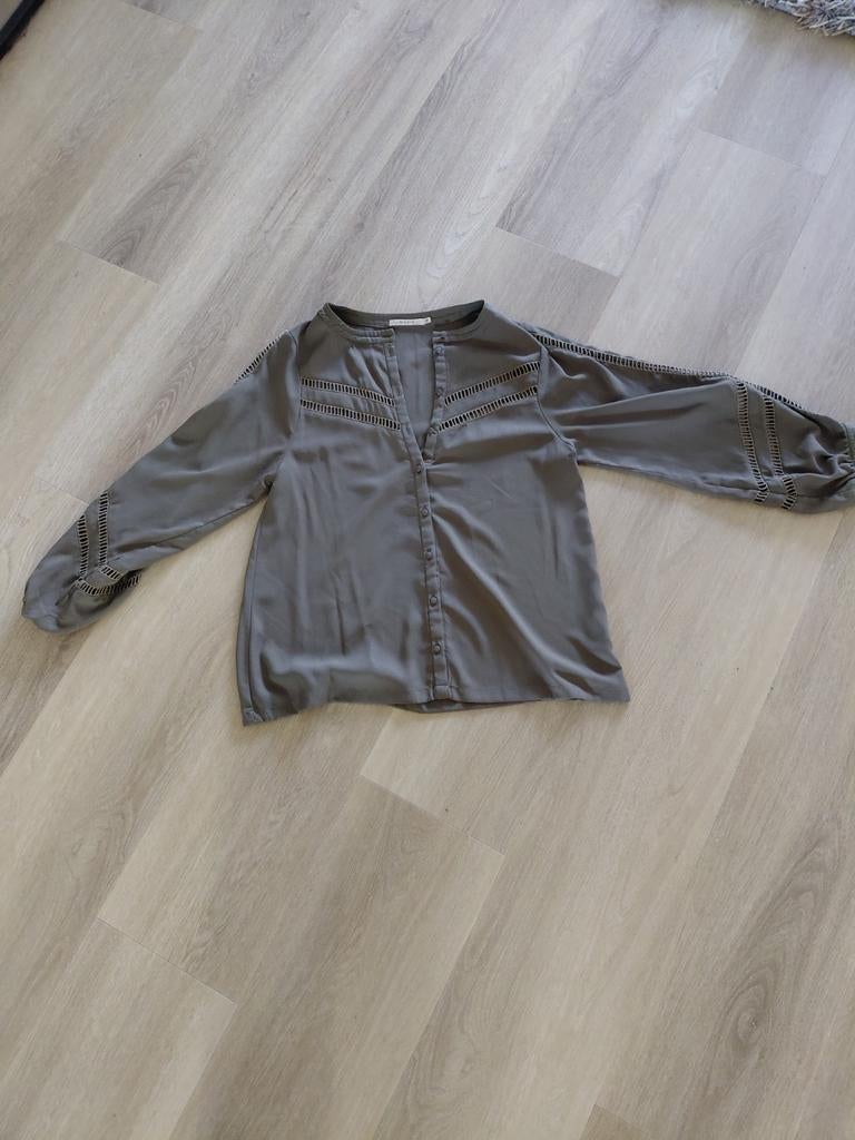 Groene blouse Nikkie 40, Kleding | Dames, Ophalen of Verzenden, Zo goed als nieuw, Maat 38/40 (M), Groen