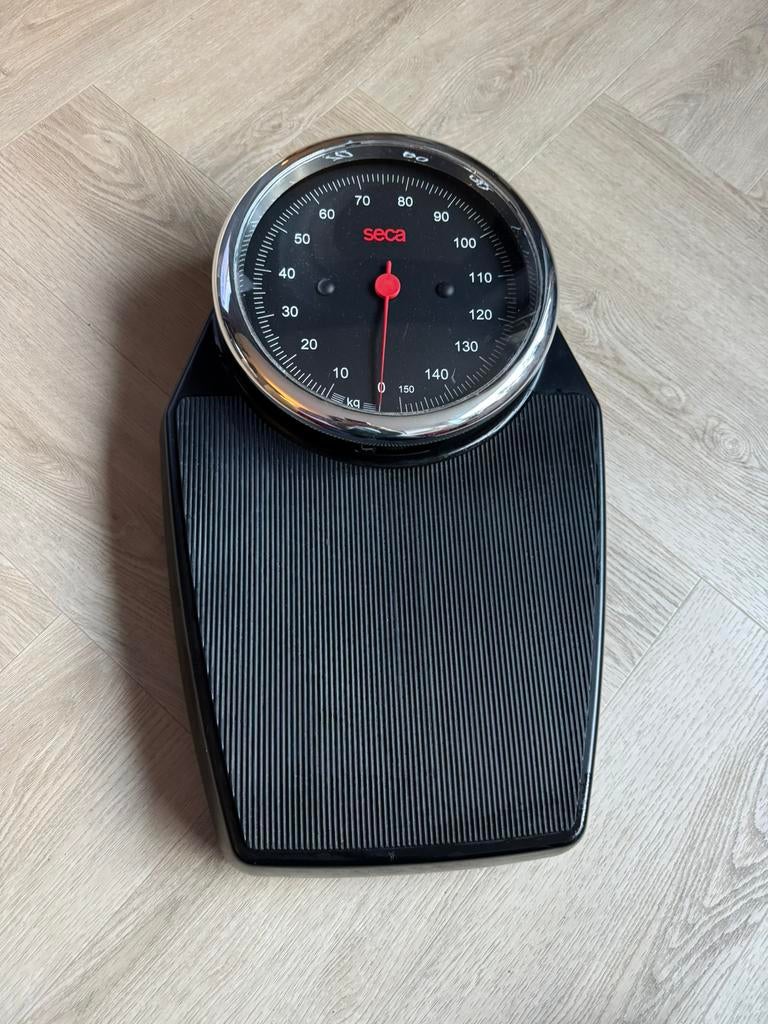 Mooie weegschaal Seca, Witgoed en Apparatuur, Weegschalen, Ophalen, 1 tot 500 gram, 100 kg of meer, Zo goed als nieuw