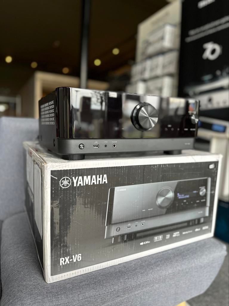 Yamaha RX-V6 versterker, Audio, Tv en Foto, Versterkers en Receivers, Yamaha, Ophalen of Verzenden, Zo goed als nieuw, 120 watt of meer