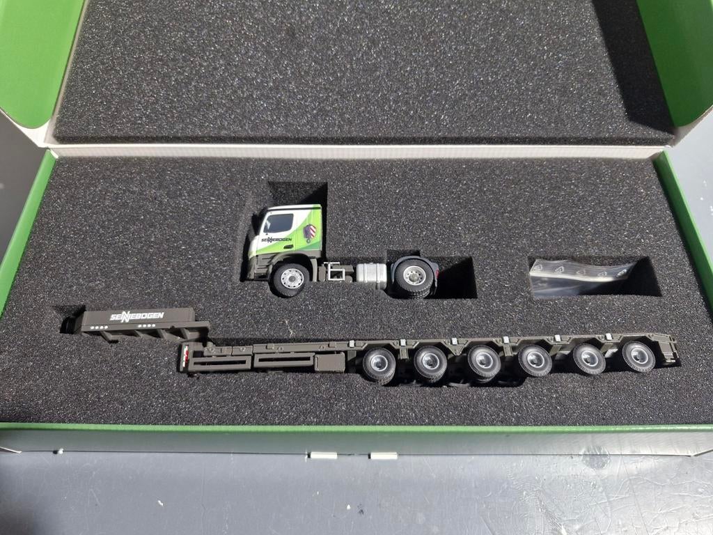 Sennebogen Mercedes arocs met 6 asser dieplader, Ophalen of Verzenden, Bus of Vrachtwagen, Conrad