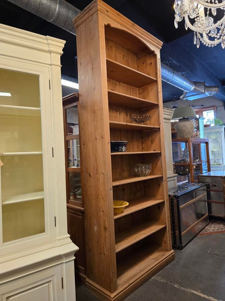 295 cm hoog! Oud grenen boekenkast | buffetkast | winkelkast, 100 tot 150 cm, 200 cm of meer, Met plank(en), Antiek