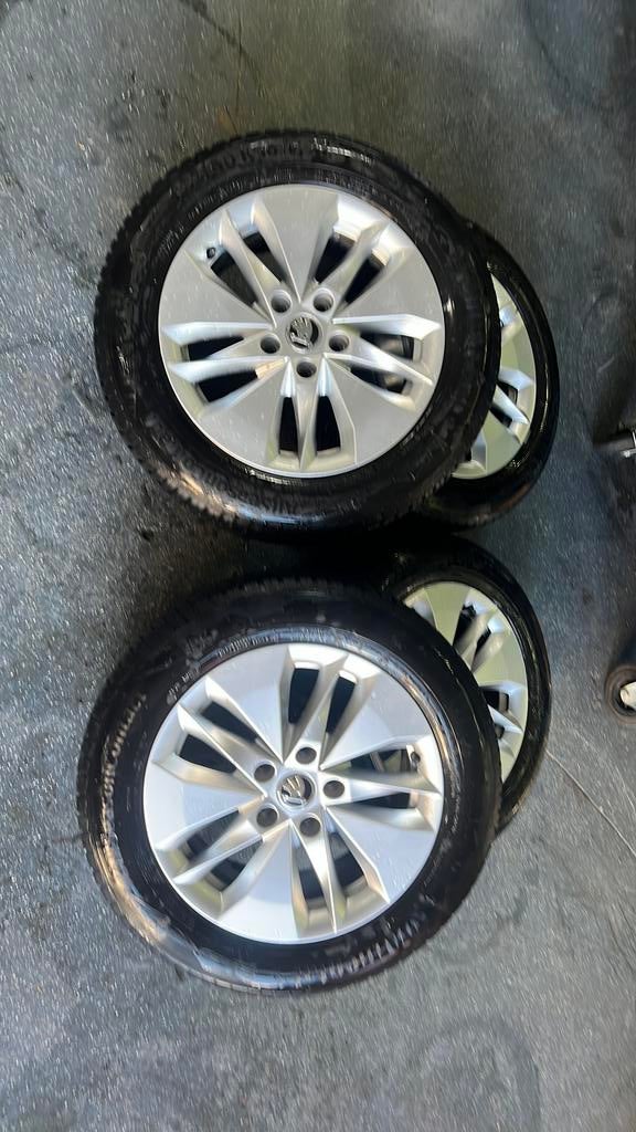 ✅Originele 16 inch Skoda velgen allseason winterbanden ❄️, Ophalen, Gebruikt, 16 inch, Banden en Velgen
