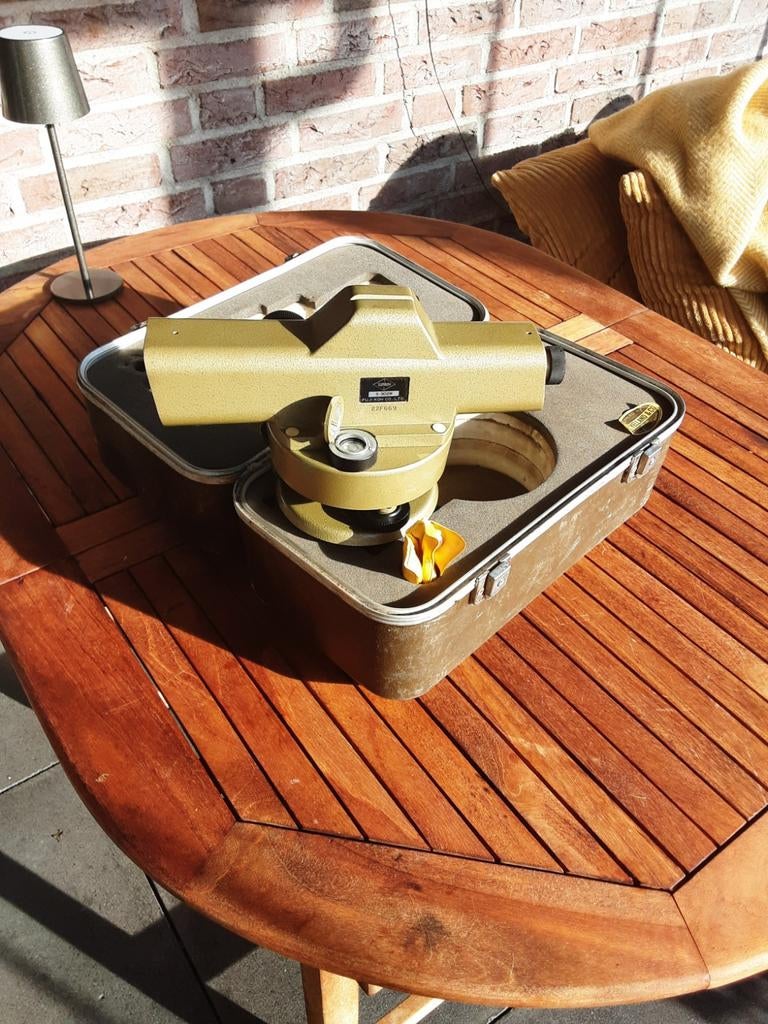 Fuji Landmeter Waterpasinstrument, Antiek en Kunst, Antiek | Gereedschap en Instrumenten, Ophalen of Verzenden
