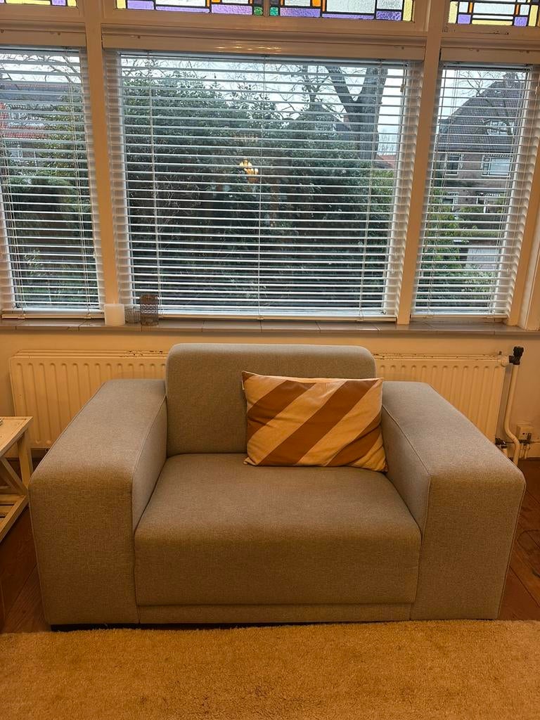 Melchior Woonwinkel grijze loveseat, Ophalen, Tweepersoons, 75 tot 100 cm, Zo goed als nieuw