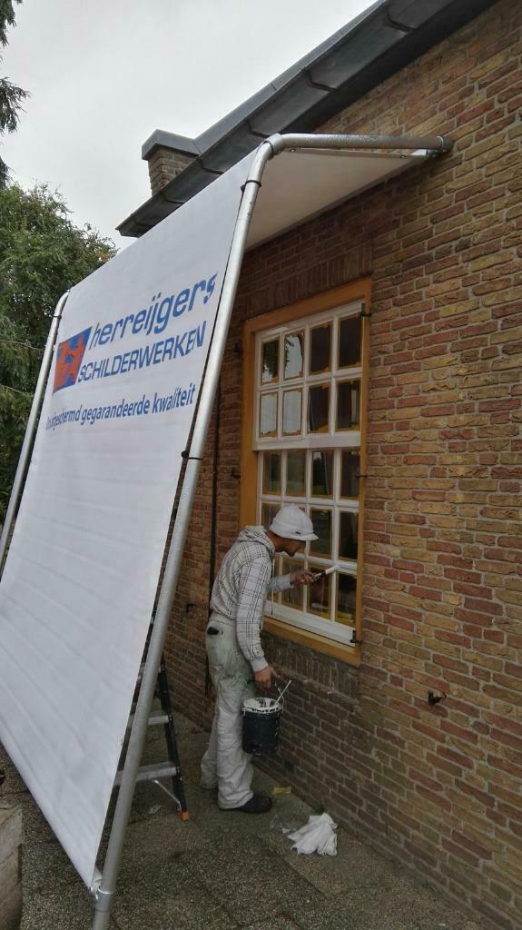 Doorwerkscherm, doorwerkschermen. Regen