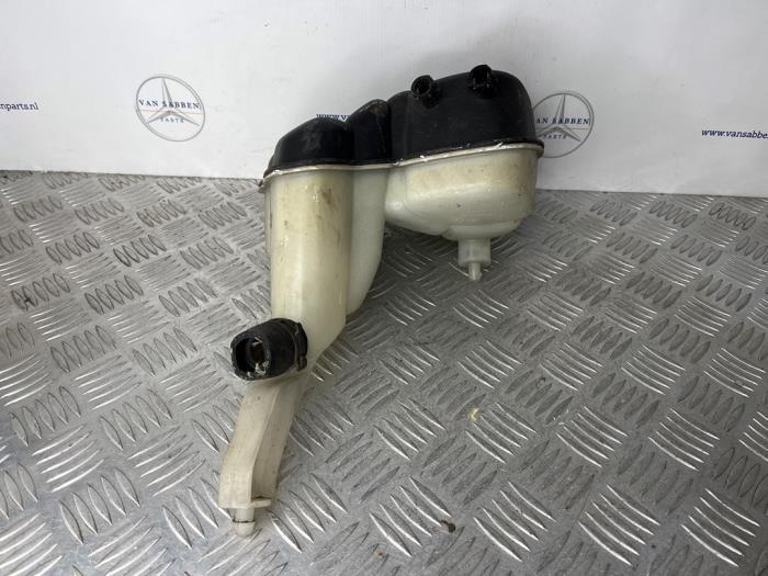Expansievat van een Mercedes S-Klasse, Gebruikt, -, -, 3 maanden garantie