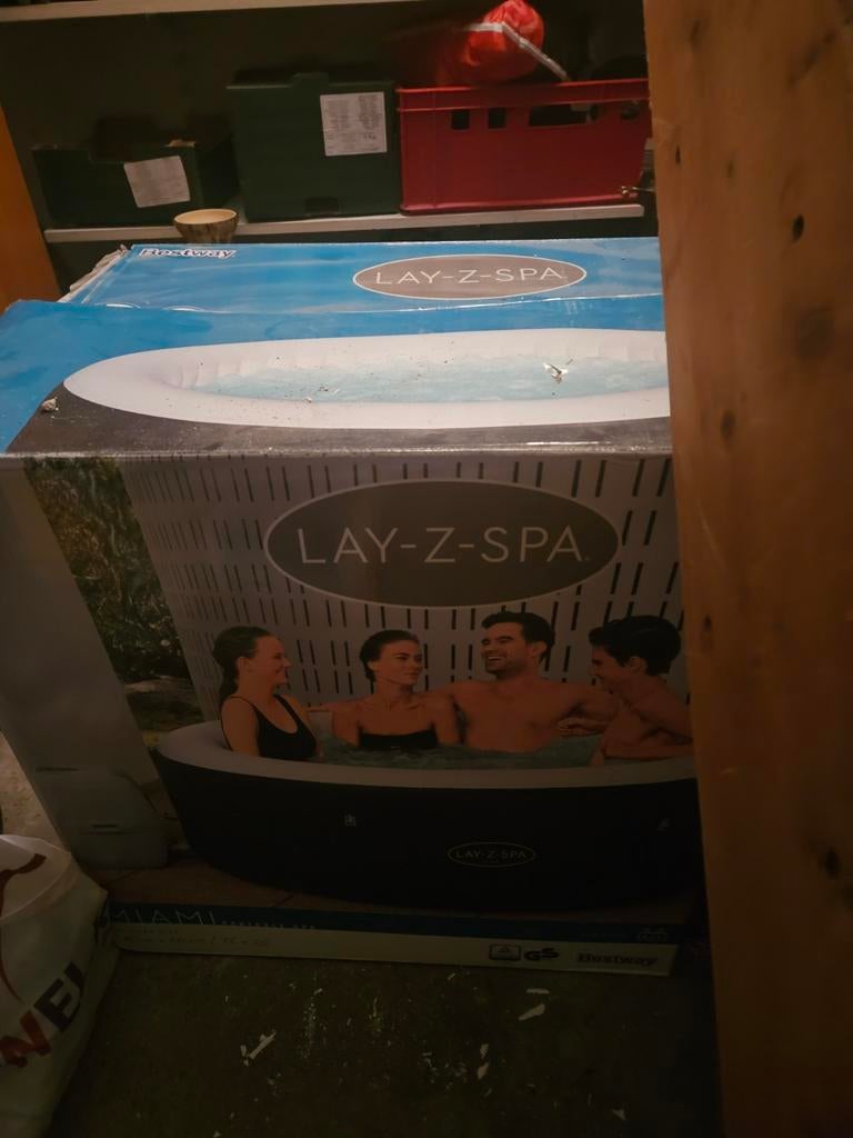 Jacuzzi, Ophalen, Zo goed als nieuw, Filter, Opblaasbaar