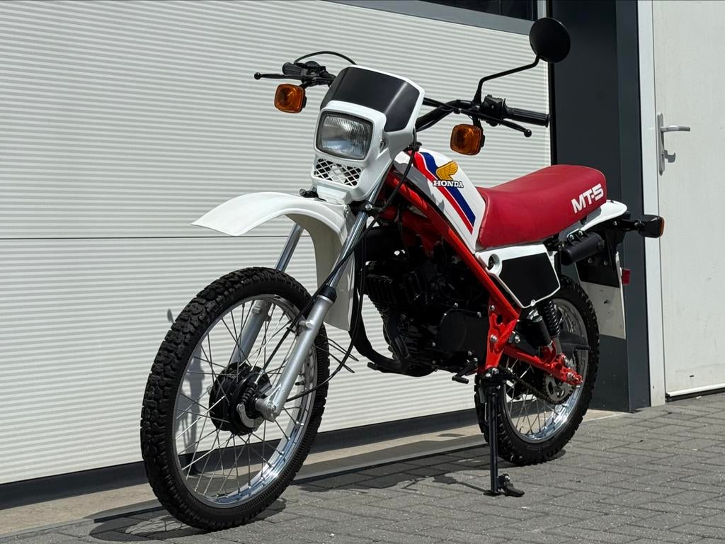 NL Honda MT5, opgebouw met NOS delen als model jubileum 1985, Ophalen of Verzenden, Nieuw, MT