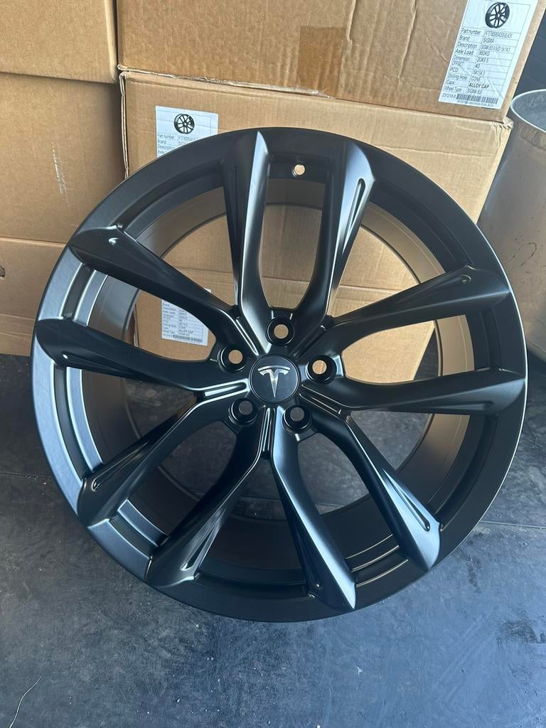 20 inch. Tesla velgen Mat zwart, Auto-onderdelen, Banden en Velgen, Ophalen of Verzenden, 20 inch, Zomerbanden