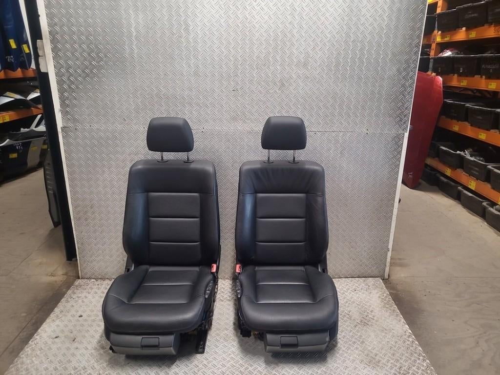 BEKLEDINGSET MERCEDES E KLASSE 212 MODEL SEDAN 58266, Ophalen, Gebruikt, Mercedes-Benz