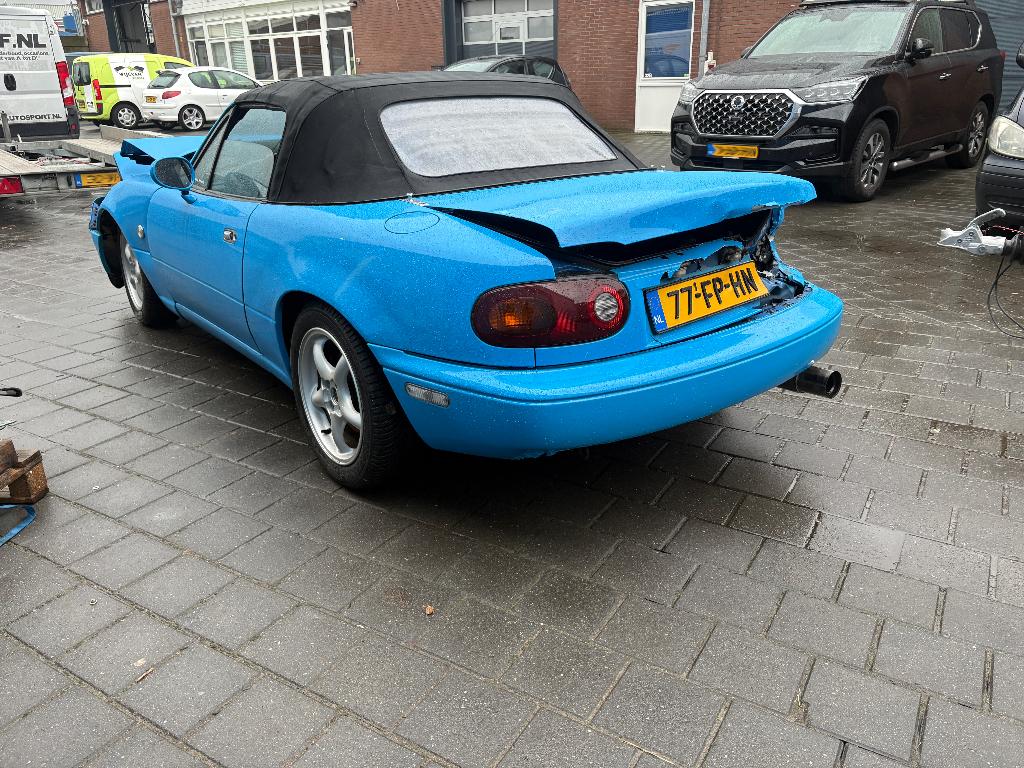 Mazda MX5 NA 1.6 (1993) in onderdelen, Auto-onderdelen, Ophalen of Verzenden, Gebruikt, Mazda, Bumper