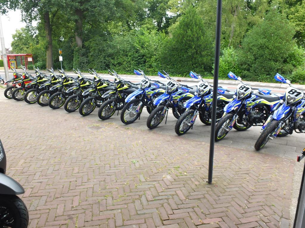 Sherco Sm-Rs 50 2026 E5 Nieuw Derbi/Aprilia/Rieju, 6 versnellingen, Maximaal 45 km/u, Nieuw, Dorpsstraat