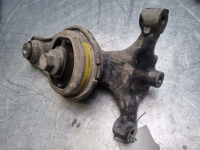 Versnellingsbak Steun van een Renault Trafic, Gebruikt, -, Renault, -
