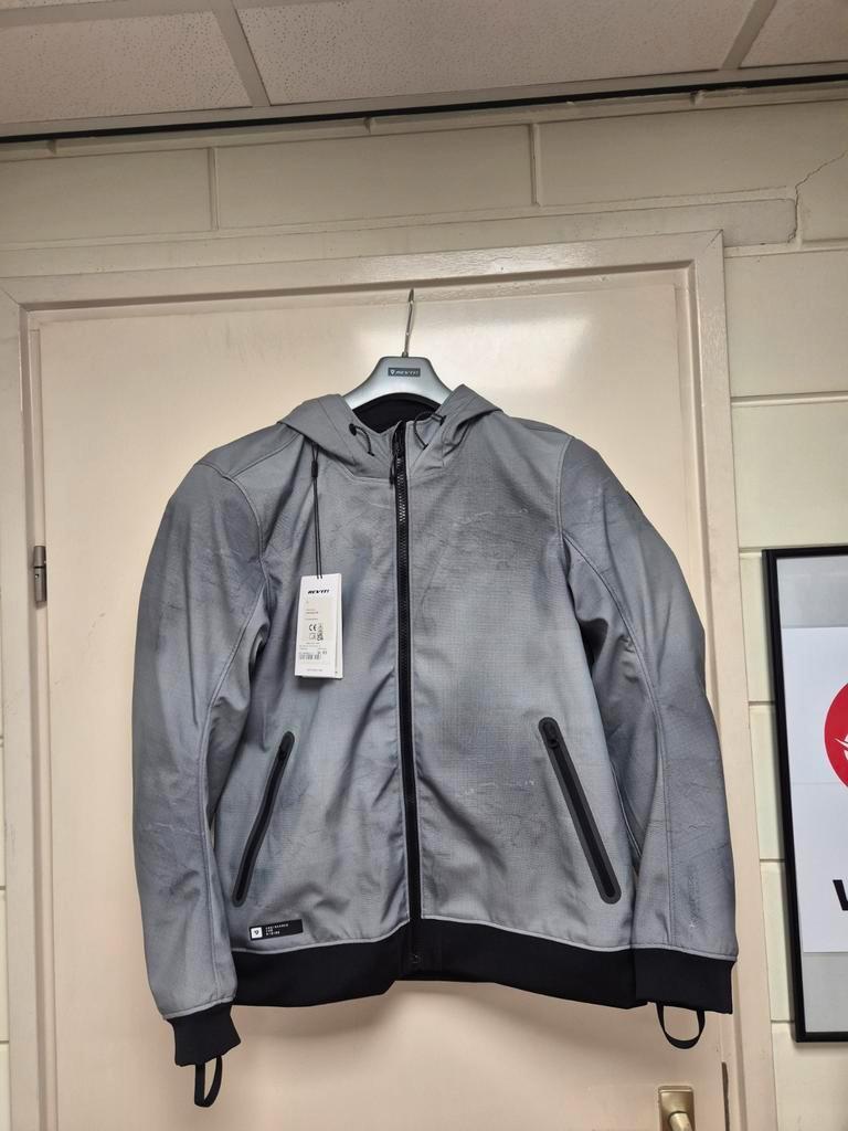 Revit saros softshel motorjas. Maten l tm xxl., Ophalen of Verzenden, Nieuw met kaartje, Jas | textiel