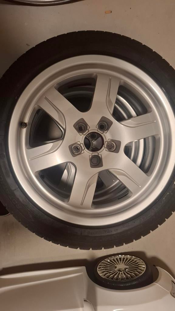 Audi A4 Velgen met Winterbanden 17 inch, Auto-onderdelen, Banden en Velgen, Gebruikt, Banden en Velgen, 17 inch, Personenwagen
