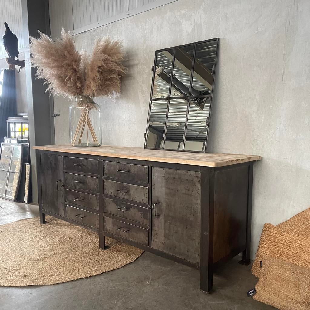 Oude stalen werkbank, toonbank, dressoir, vintage ladekast, Antiek en Kunst, Curiosa en Brocante, Ophalen