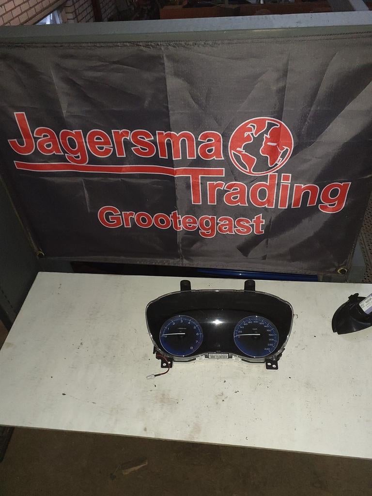 Cluster kilometerteller kockpit kachel paneel XV 2023 eboxer, Ophalen of Verzenden, Gebruikt, Subaru