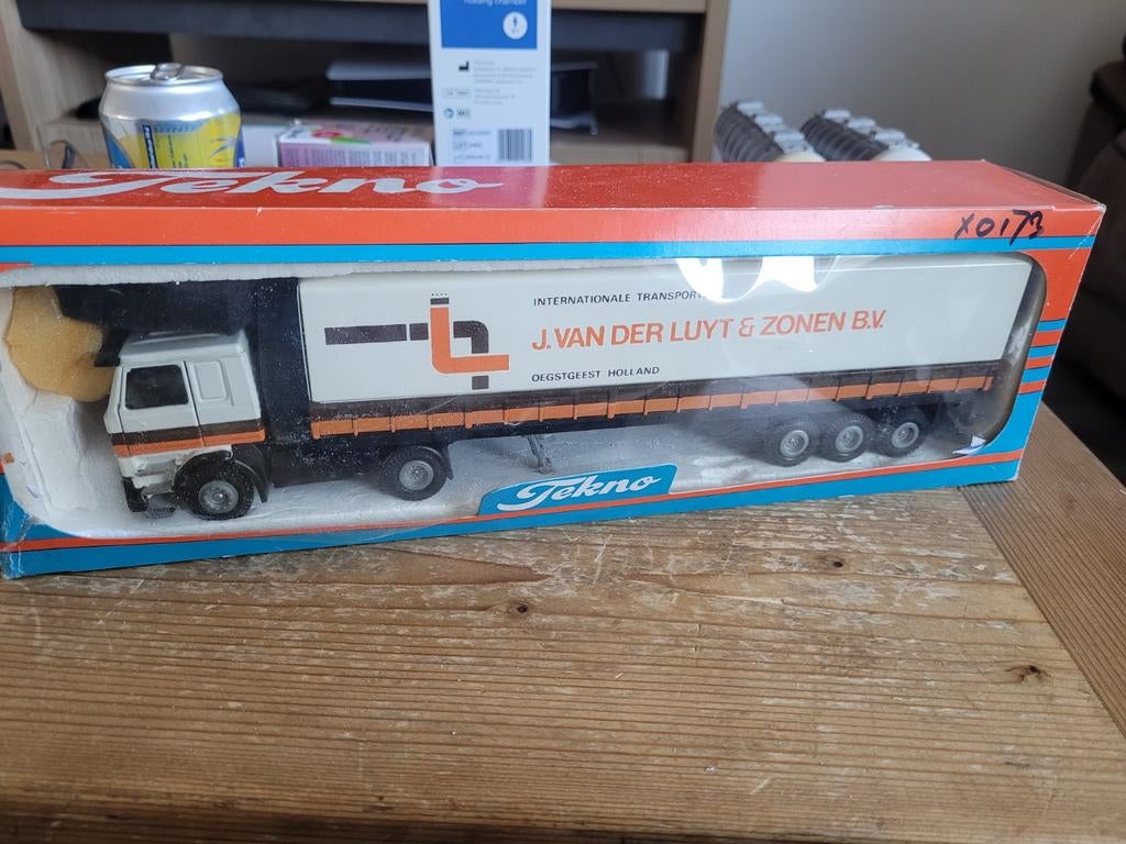 Scania van de lukt en zonen, T, Nieuw, T, Tekno