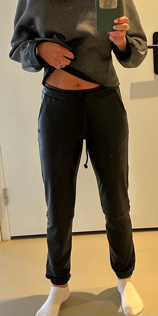 10DAYS  The leatherlook cropped jogger black, Zwart, 10days, Ophalen of Verzenden, Zo goed als nieuw