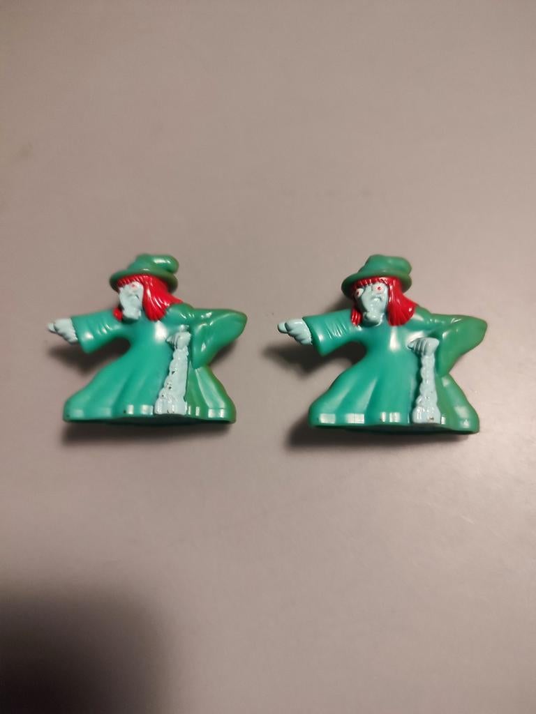 2 meal toys crualina, Verzamelen, Speldjes, Pins en Buttons, Ophalen of Verzenden