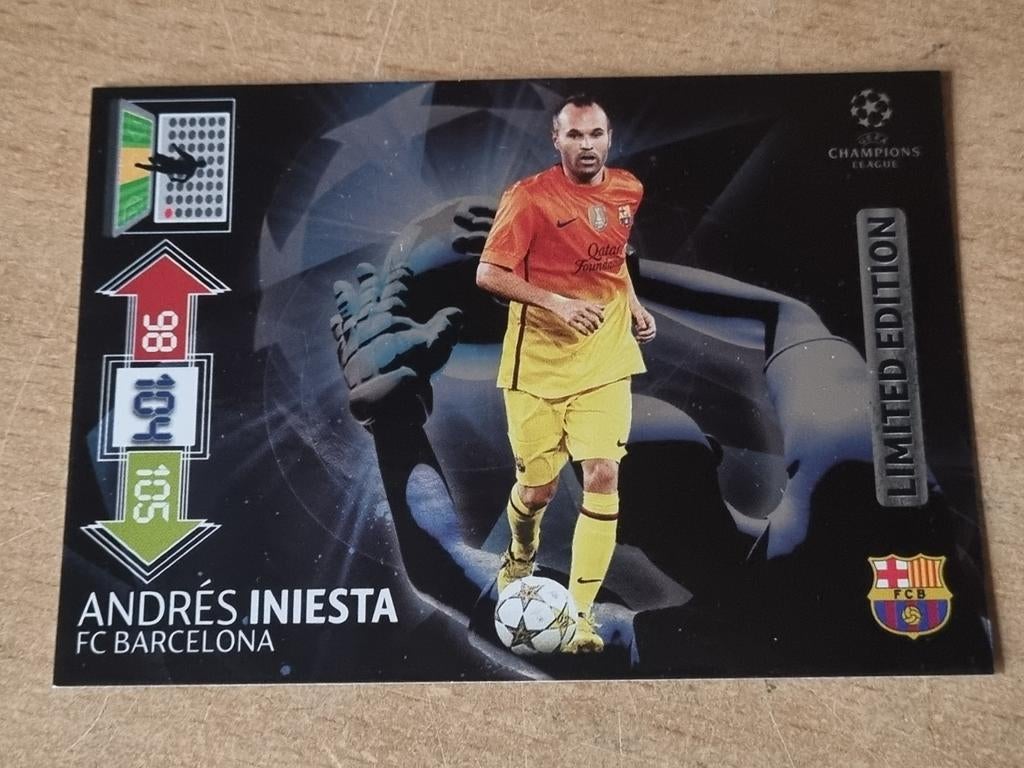 Panini Adrenalyn xl Champions League 12/13 Limited Iniesta, Hobby en Vrije tijd, Stickers en Plaatjes, Ophalen of Verzenden, Zo goed als nieuw