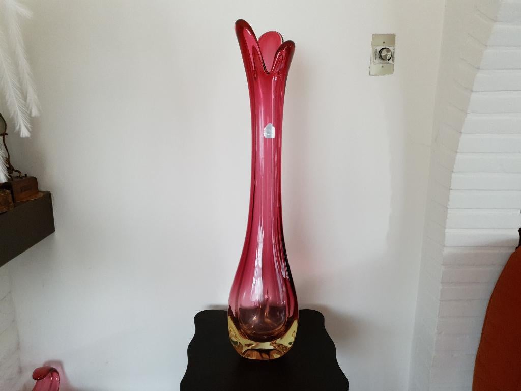 Muranovase van Fratelli Toso uit de jaren 1940 Hoogte 82 cm,, Ophalen, 75 cm of meer, Rood, Glas