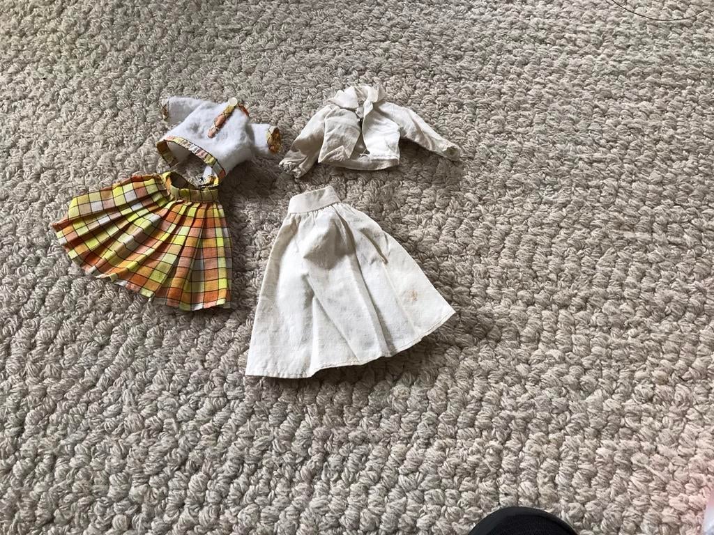 Barbie sindy fleur kleertjes vintage, Ophalen of Verzenden, Zo goed als nieuw, Kleertjes