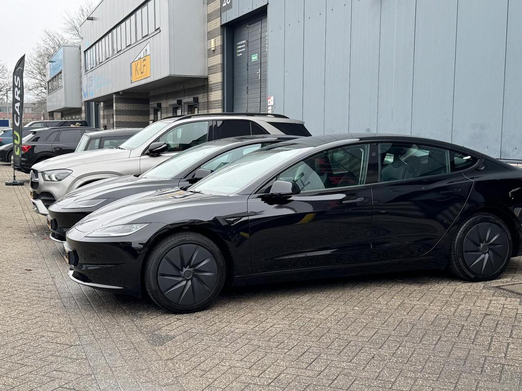 Tesla Model 3/Y/Taxi klaar/Te Huur/Tesla Long Range