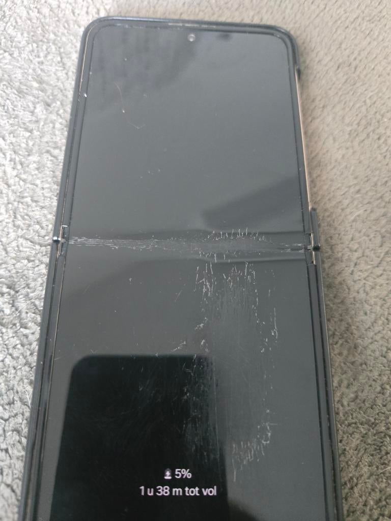 Samsung Galaxy Z Flip 4 - Goedkoop!, Telecommunicatie, Mobiele telefoons | Samsung, Gebruikt, Zwart, Touchscreen, Ophalen of Verzenden