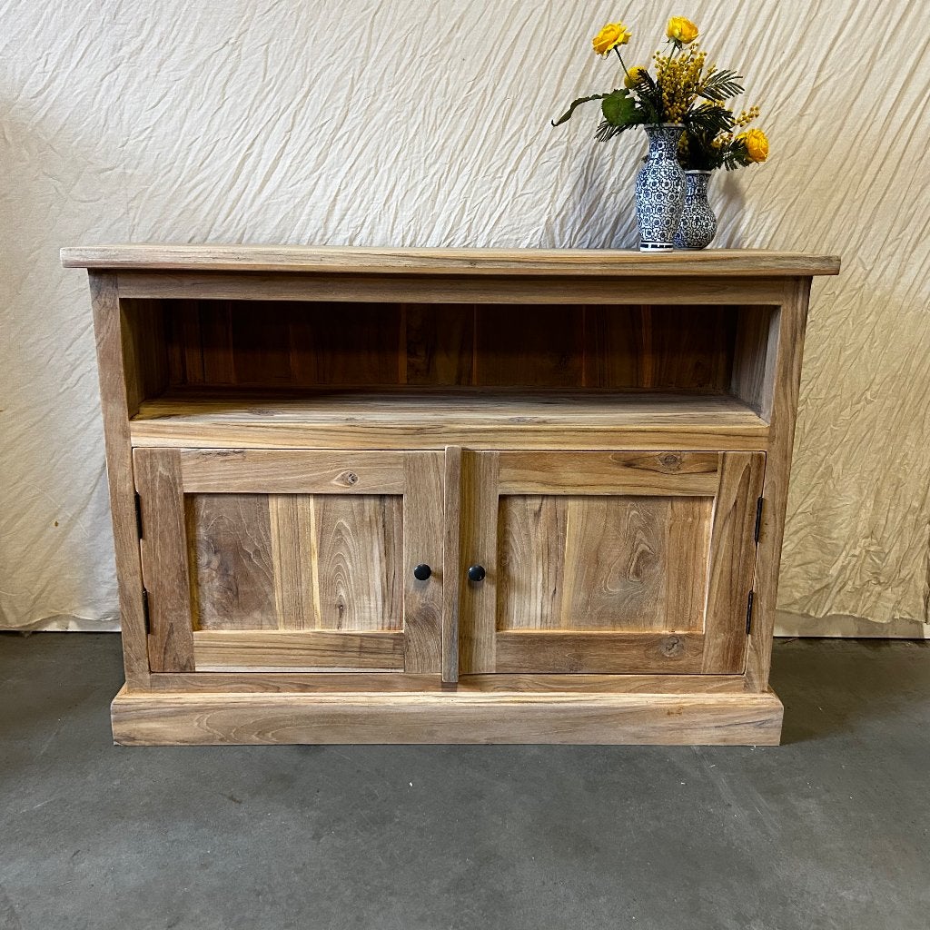 TV meubel - 105 cm breed - 2 deuren - massief Teak-TTM Wonen, TTM Wonen, Meubels – (Perzische) Tapijten en Woonaccessoires, 100 tot 150 cm