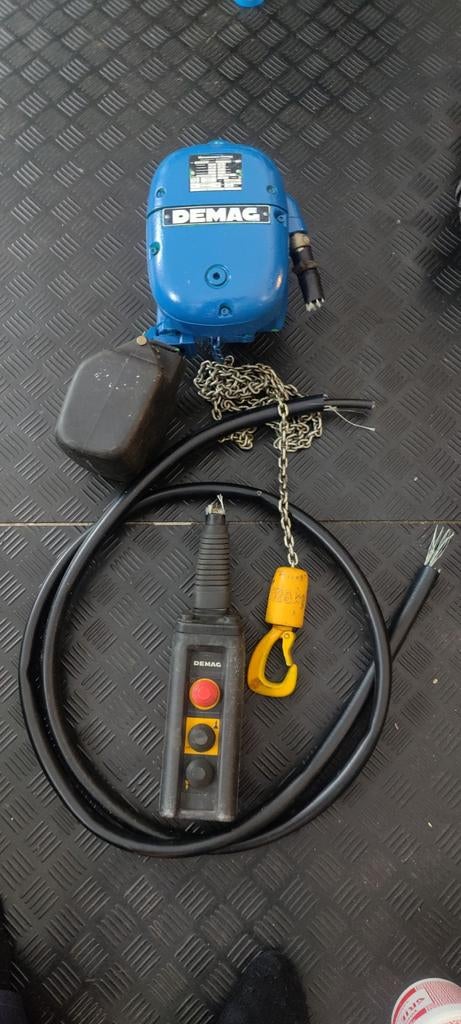 Demag takel, Ophalen, Gebruikt