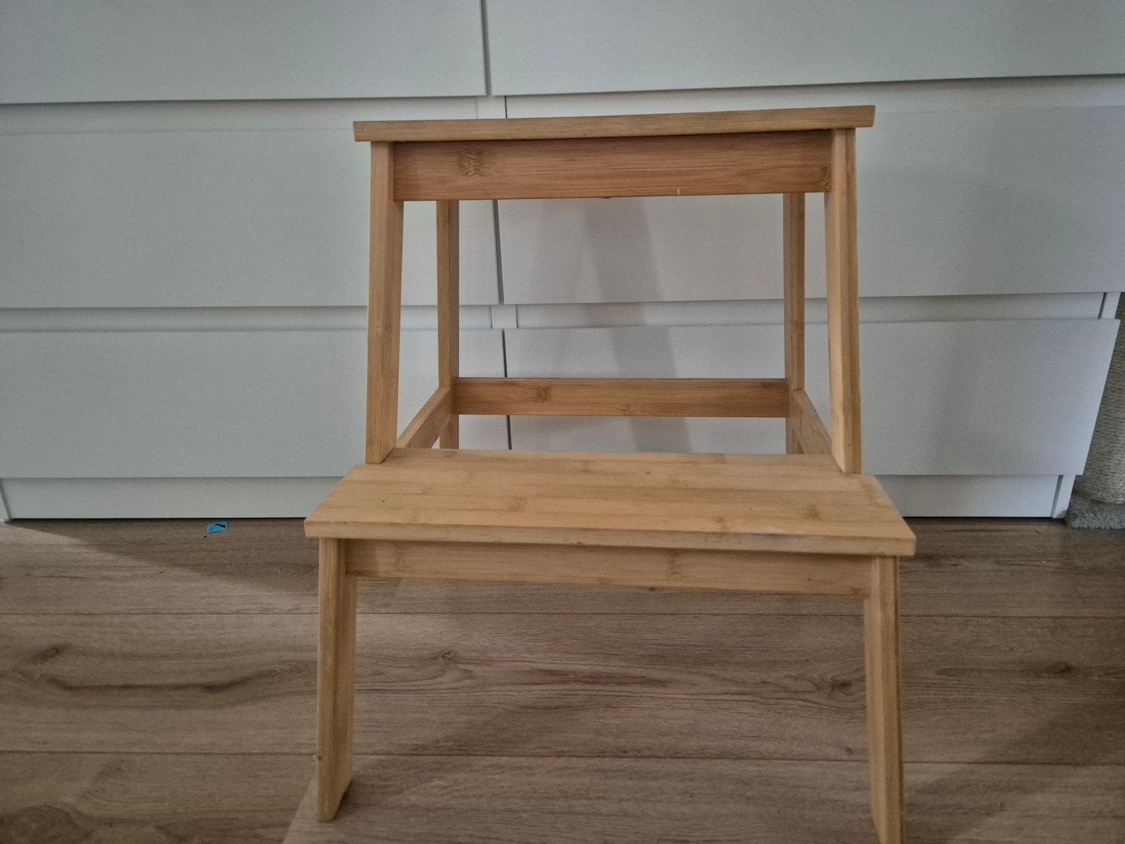 Handig krukje zelfde als ikea trapkruk, Huis en Inrichting, Krukjes, Ophalen, Zo goed als nieuw, Hout
