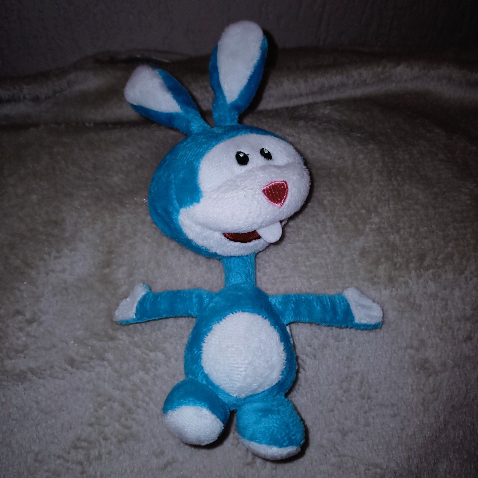 Uki., Kinderen en Baby's, Speelgoed | Knuffels en Pluche, Overige karakters, Blauw, Konijn, Ophalen of Verzenden