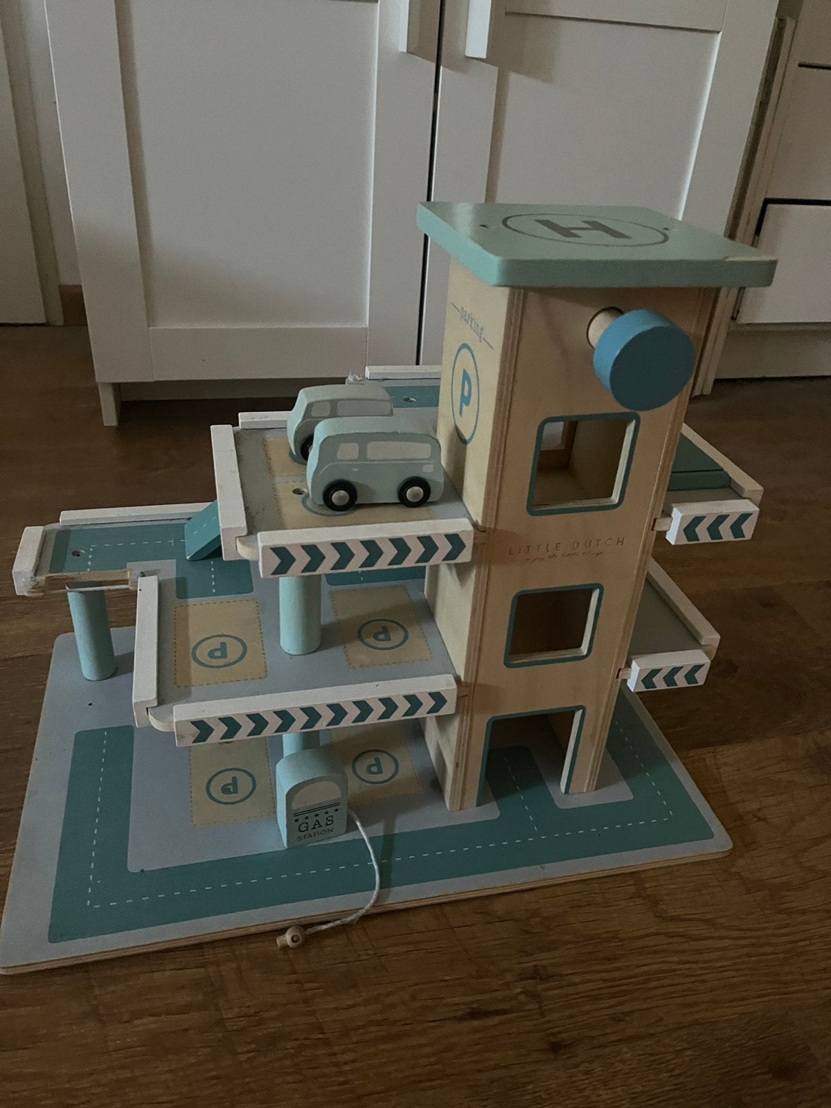 Speelgoed garage little dutch, Ophalen, Zo goed als nieuw