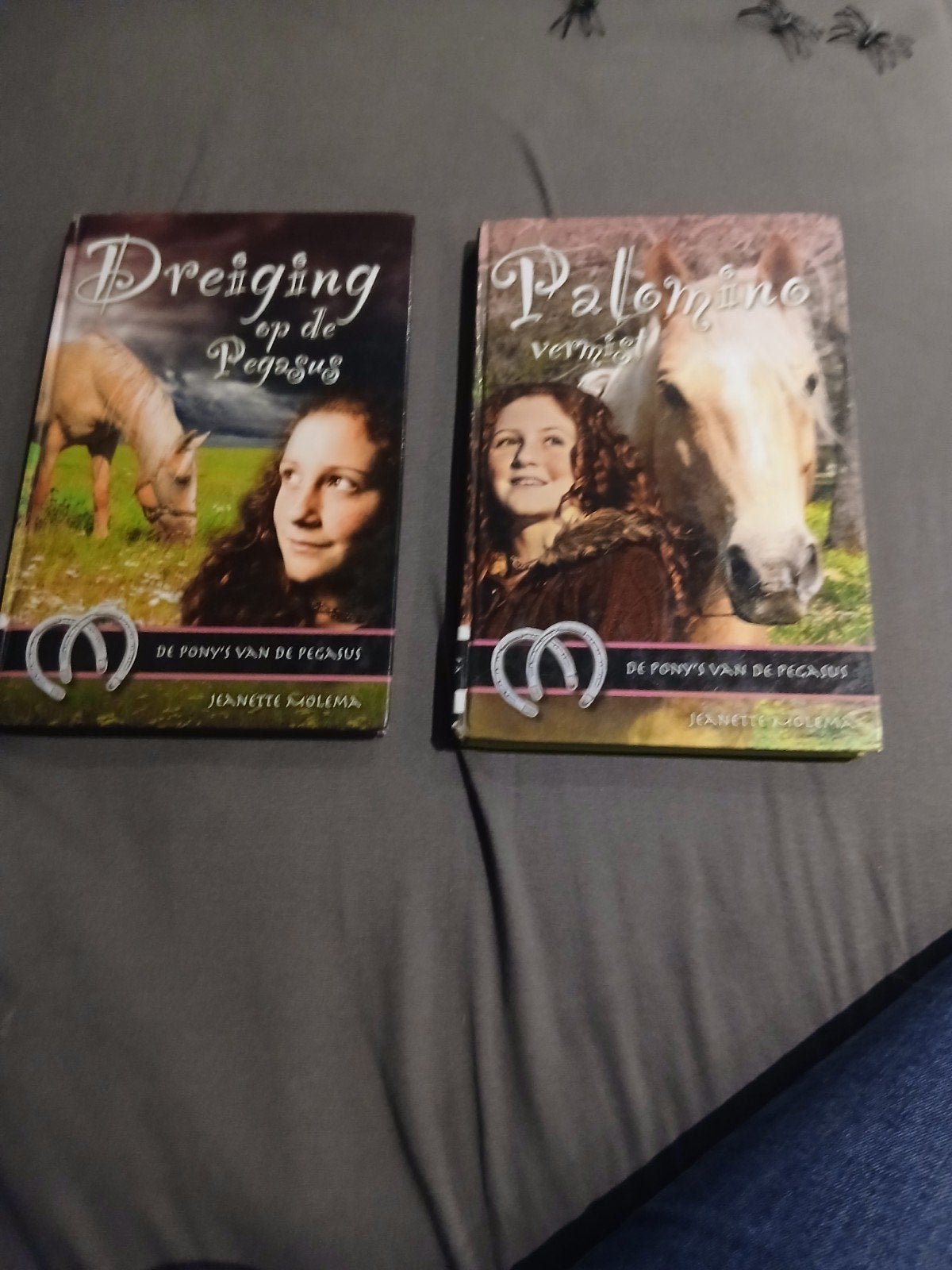 De Pony's van de Pegasus - Dreiging & Palomino, Ophalen of Verzenden, Gelezen, Jeanette Molema, Fictie algemeen