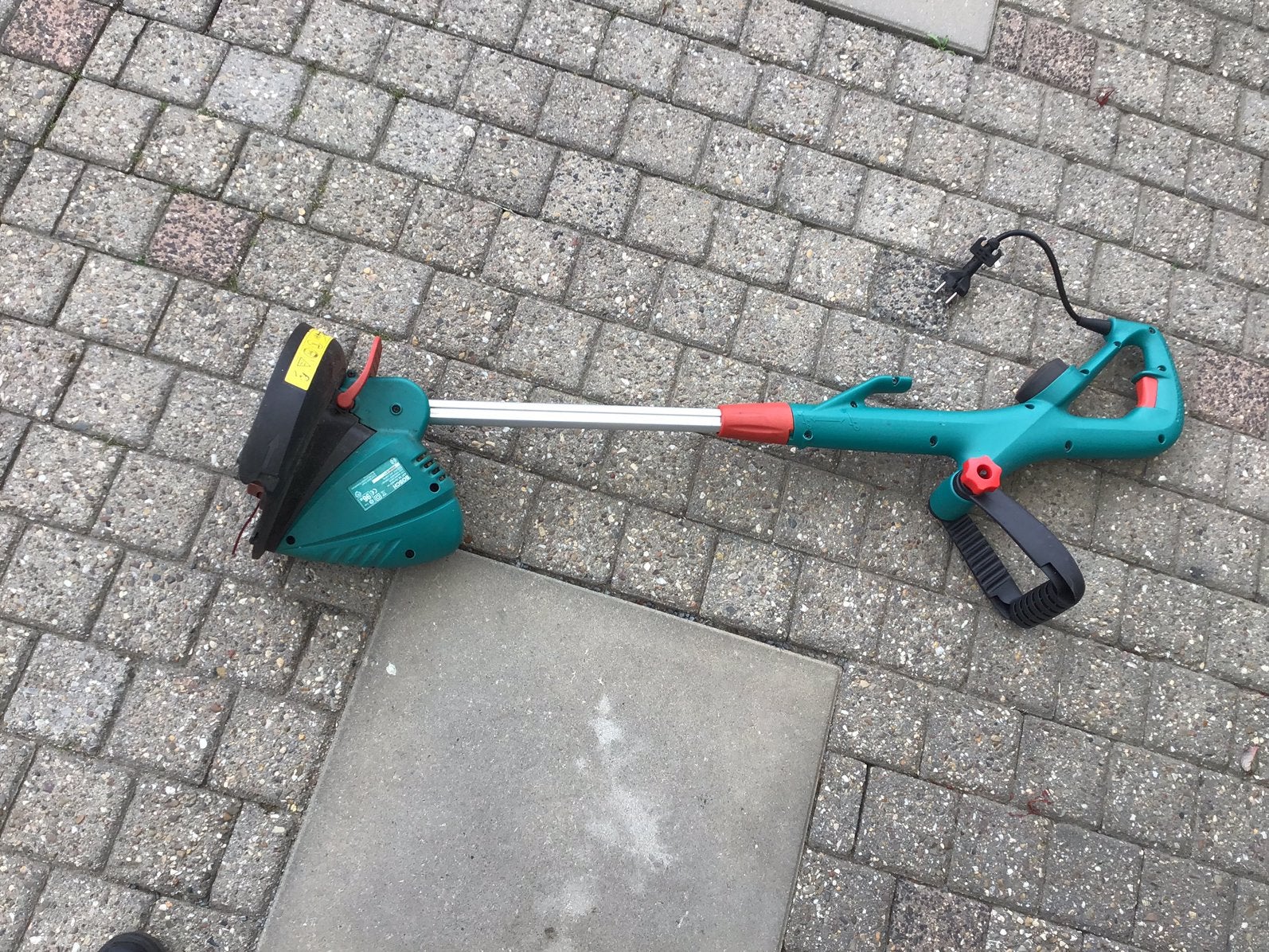 Te koop Bosch Gazontrimmer ART 26 Combitrim, Ophalen, Zo goed als nieuw, Elektrisch