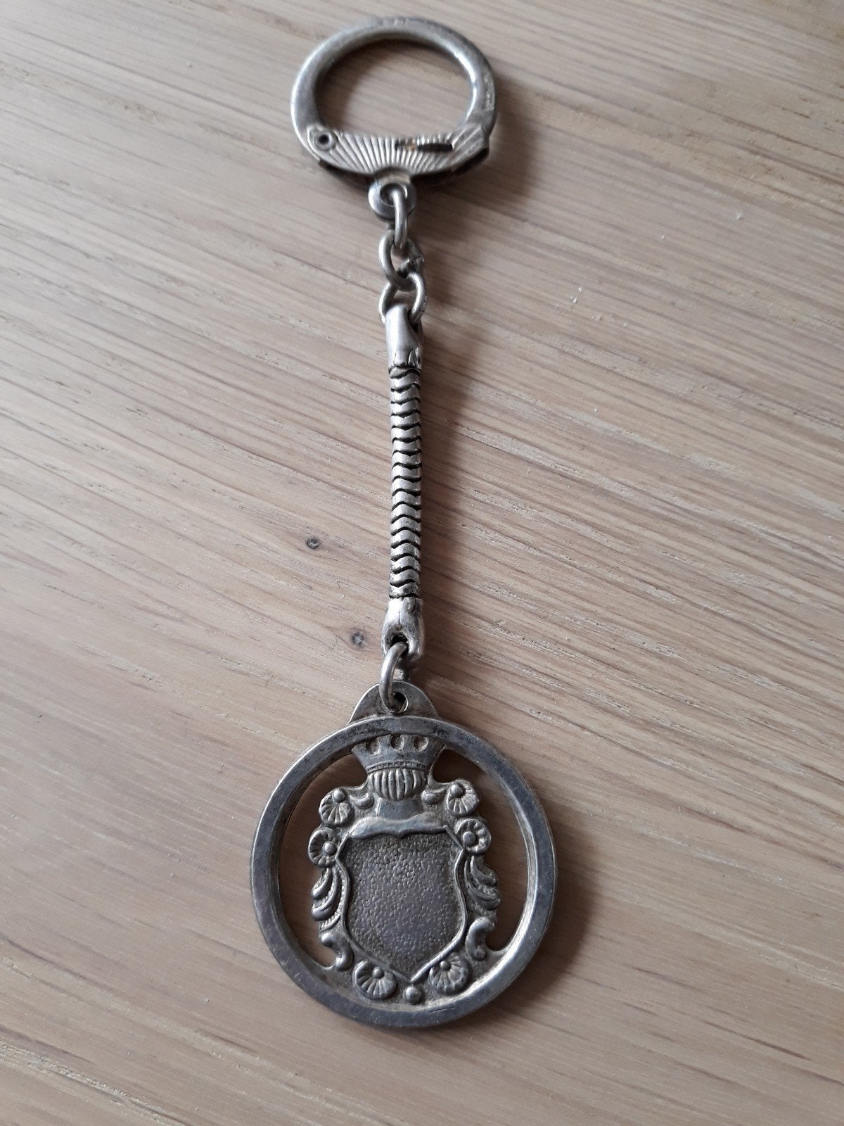 Sleutelhanger Wapen en Kroon - Melior 90, Verzamelen, Ophalen of Verzenden